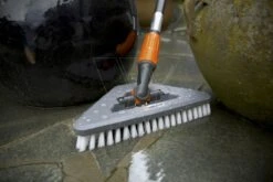 Gardena Zwenkschrobber Cleansystem 7 Gardena Zwenkschrobber Cleansystem -Gardena Verkoopwinkel 901090501 3 GARDENA20ZWENKSCHROBBER20CLEANSYSTEM