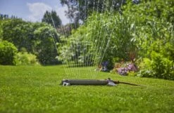 Gardena Aquazoom L Zwenksproeier - 350m² 9 Gardena Aquazoom L Zwenksproeier - 350m² -Gardena Verkoopwinkel 967976801 4 GARDENA20AQUAZOOM20L20ZWENKSPROEIER