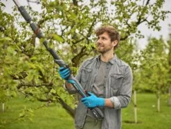 Gardena Accu-telescooptakkenschaar Solo 10 Gardena Accu-telescooptakkenschaar Solo -Gardena Verkoopwinkel 970632601 4 Gardena20Accu Telescoop20Takkenschaar20Solo